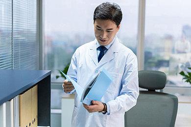 《AKIBA LOST (秋叶原迷踪)》公开主要视觉图！7位主要出演者齐聚登台